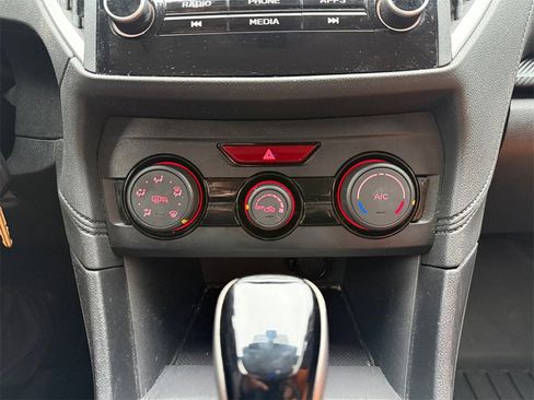 Used 2019 Subaru Crosstrek 2.0i Premium w/ Eyesight System image 29