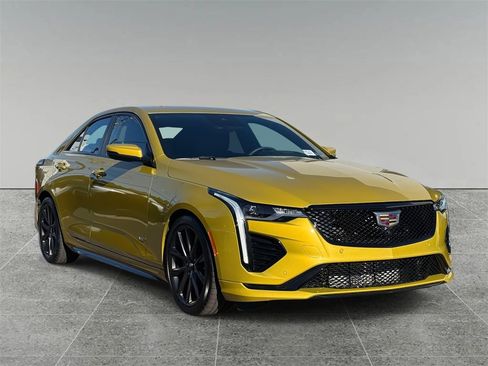 Used 2025 Cadillac CT4 V image 9