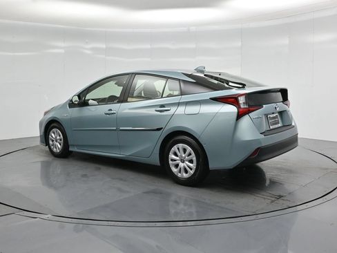 Used 2021 Toyota Prius LE FWD image 7