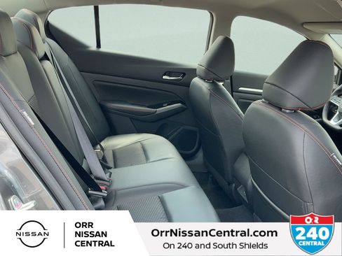 Used 2025 Nissan Altima 2.5 SR FWD image 12