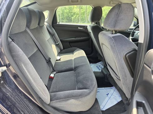 Used 2011 Chevrolet Impala LT FWD image 11