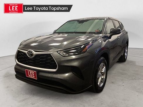 Used 2023 Toyota Highlander L FWD image 1