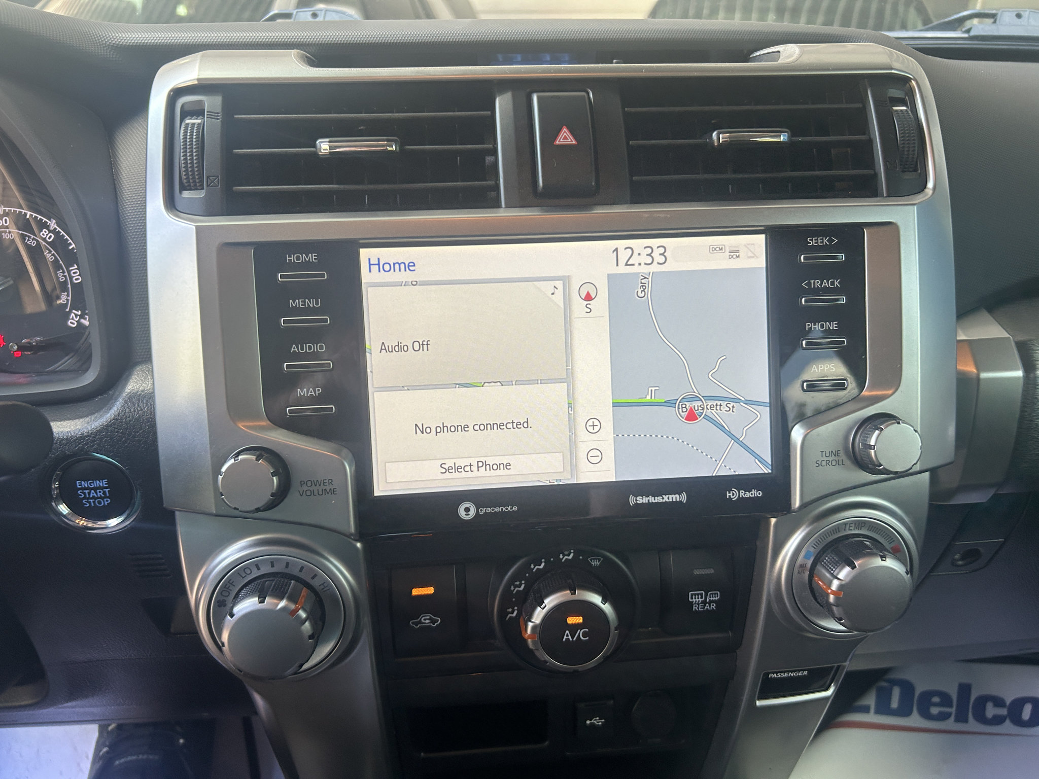 Used 2020 Toyota 4Runner SR5 Premium w/ Moonroof Package AWD/4WD image 17