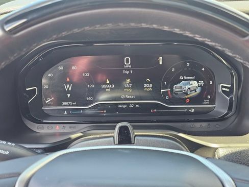 Used 2023 GMC Yukon XL Denali w/ Advanced Technology Package AWD/4WD image 26