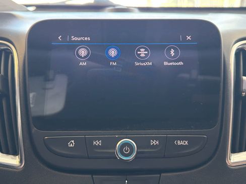 Used 2021 Chevrolet Malibu LT FWD image 49
