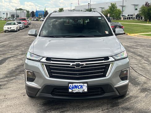 Used 2023 Chevrolet Traverse LT w/ LT Premium Package AWD/4WD image 7