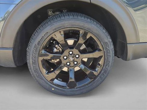 Certified 2023 Ford Explorer ST-Line w/ Class IV Trailer Tow Package RWD image 30