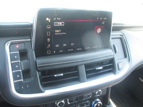 Used 2022 GMC Yukon AT4 AWD/4WD image 32