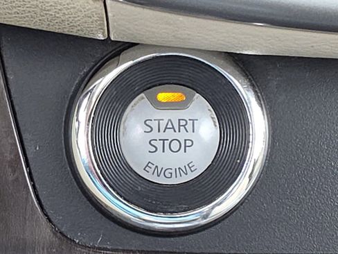 Used 2020 Nissan Murano Platinum w/ Cargo Package image 7