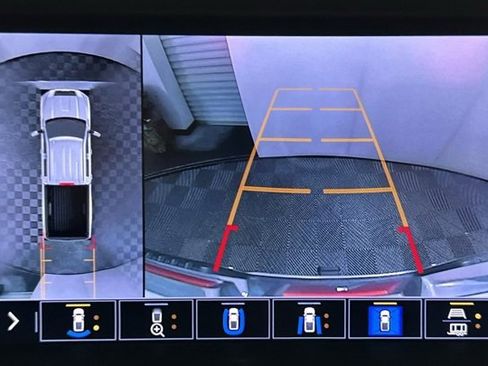 Used 2021 GMC Sierra 2500 SLT w/ SLT Premium Package image 21