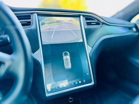Used 2015 Tesla Model S 60 RWD image 19