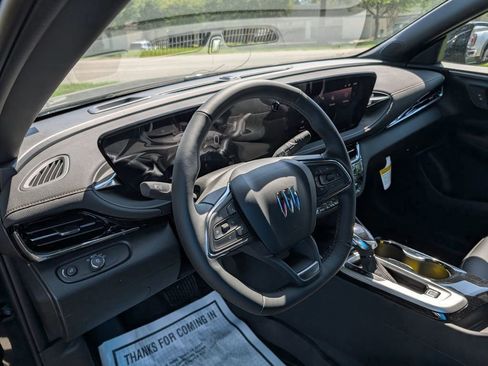 New 2026 Buick Envista Avenir FWD image 9