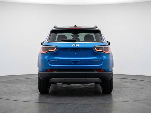 Used 2025 Jeep Compass Trailhawk w/ Trailer Tow Group image 7