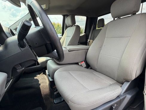Used 2019 Ford F150 XLT w/ Equipment Group 302A Luxury AWD/4WD image 23