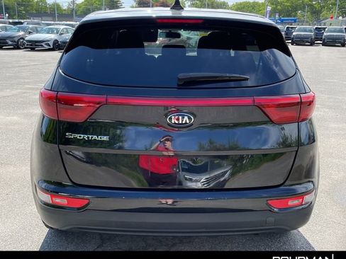 Used 2017 Kia Sportage LX AWD/4WD image 4