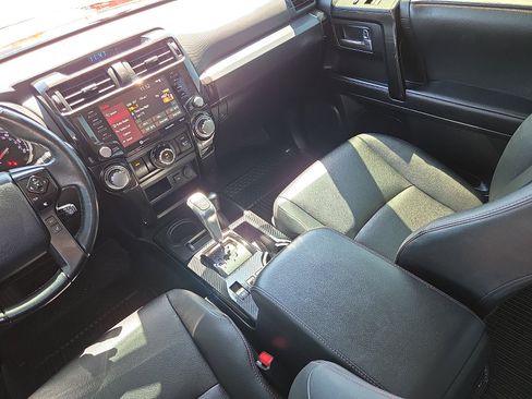 Used 2024 Toyota 4Runner TRD Off-Road Premium w/ Off Road Premium Plus Package AWD/4WD image 12