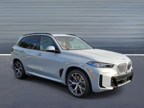 New 2026 BMW X5 xDrive50e w/ M Sport Package image 2