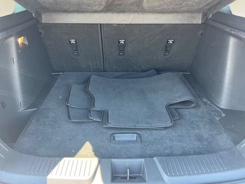Used 2025 Chevrolet Trax LT FWD image 15