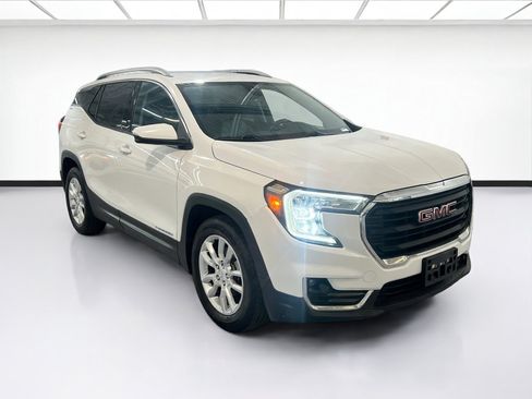 Used 2022 GMC Terrain SLT FWD image 3