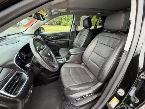Used 2021 Chevrolet Equinox Premier FWD image 11