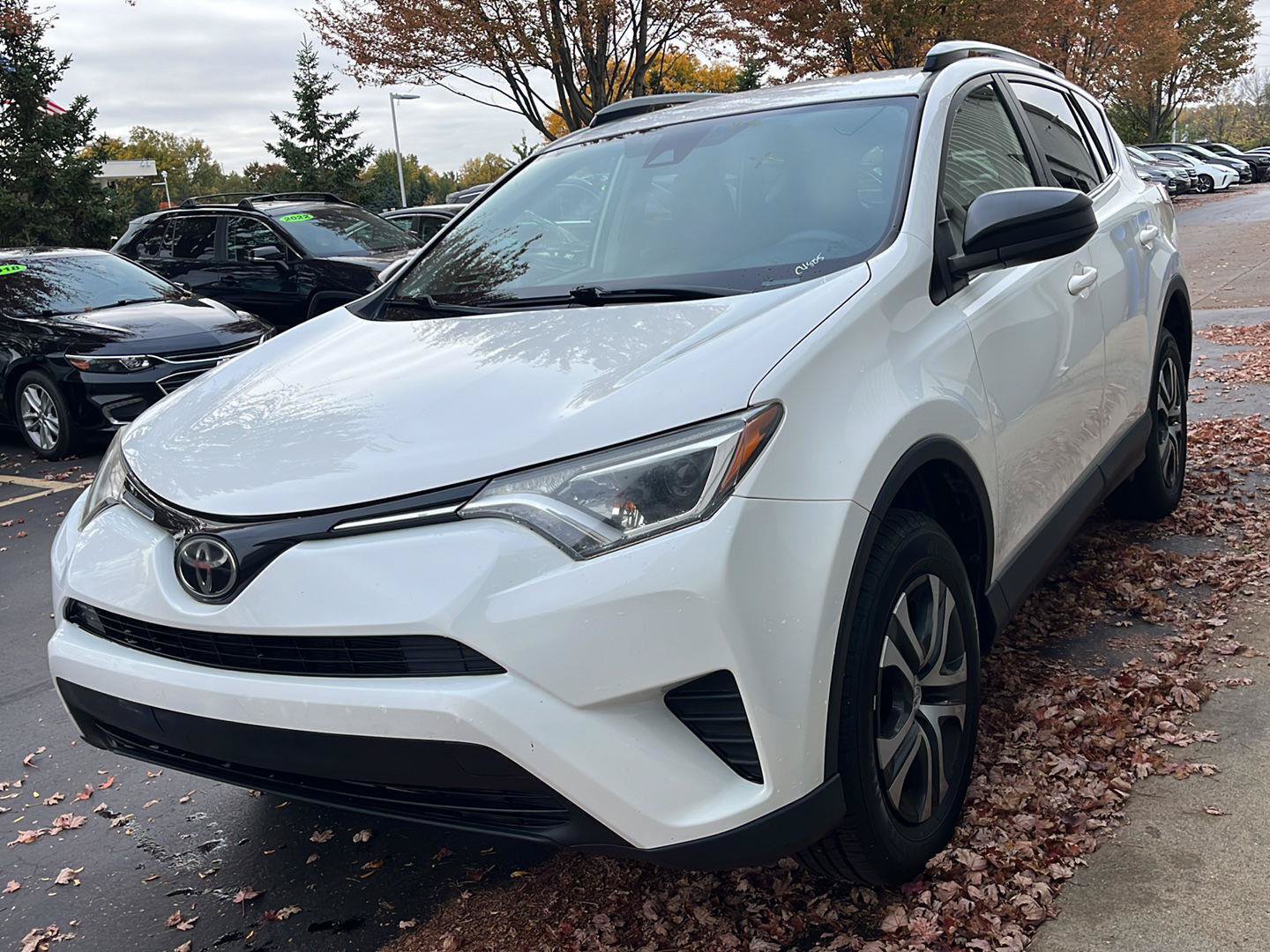 Used 2017 Toyota RAV4 LE FWD image 26