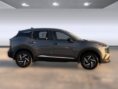 New 2026 Nissan Kicks SV w/ Charging Package image 7