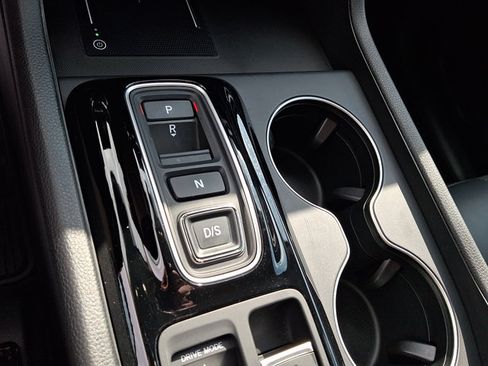 Certified 2025 Honda Pilot EX-L image 17