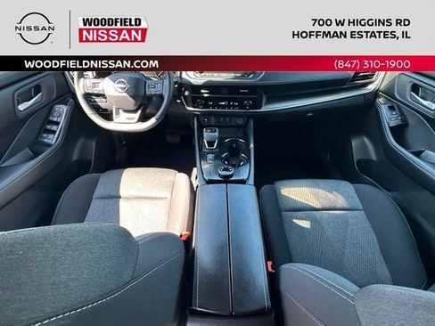 Certified 2025 Nissan Rogue SV AWD/4WD image 31