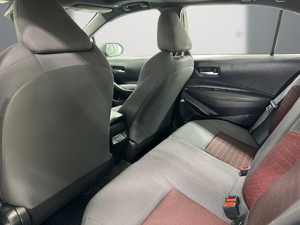 Used 2023 Toyota Corolla SE w/ SE Premium Package FWD image 15