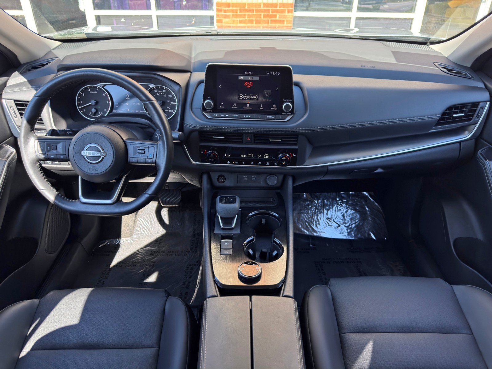 Used 2024 Nissan Rogue SV w/ SV Premium Package AWD/4WD image 12