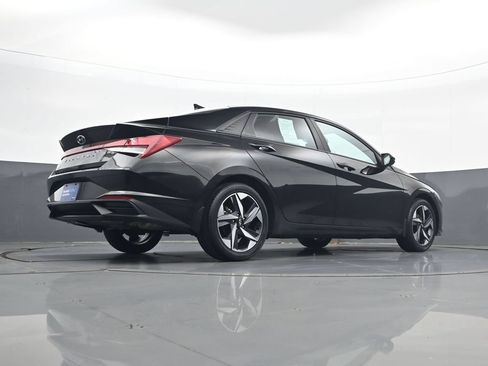 Certified 2023 Hyundai Elantra SEL w/ Convenience Package FWD image 25
