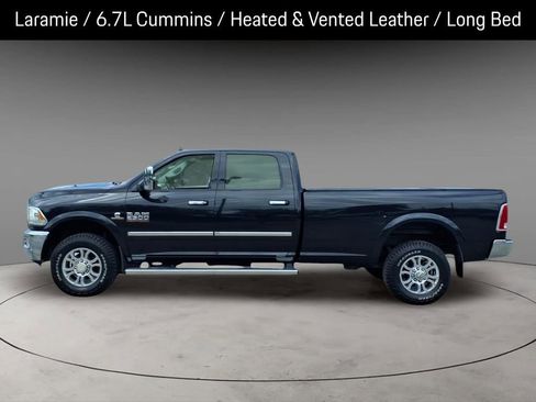 Used 2018 RAM 2500 Laramie AWD/4WD image 2
