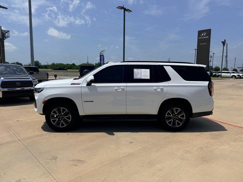 Used 2022 Chevrolet Tahoe Z71 w/ Z71 Off-Road Package AWD/4WD image 2