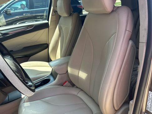 Used 2018 Lincoln MKC Premiere AWD/4WD image 8