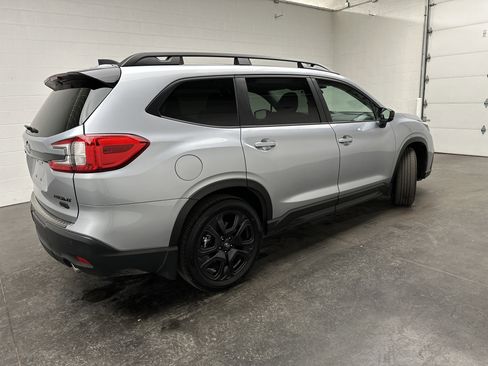 Used 2025 Subaru Ascent Bronze Edition w/ Popular Package #2 image 9