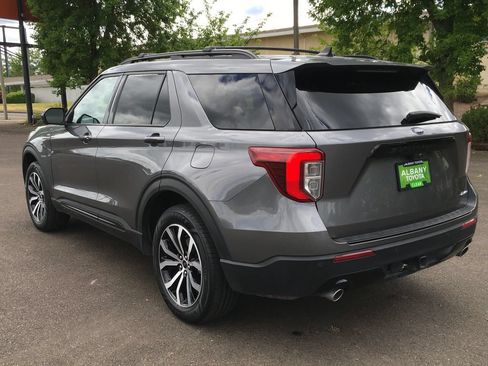 Used 2023 Ford Explorer ST-Line w/ Class IV Trailer Tow Package AWD/4WD image 4