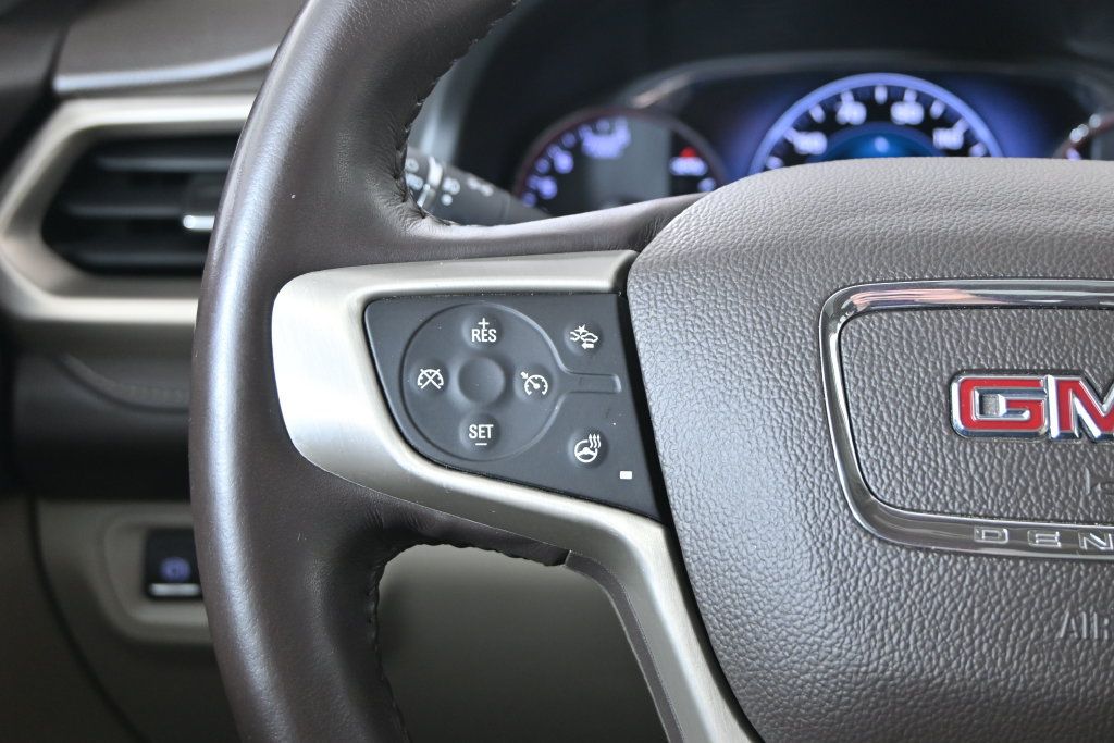 Used 2018 GMC Acadia Denali w/ Technology Package AWD/4WD image 39
