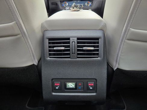 Used 2025 Mitsubishi Outlander SEL FWD image 46