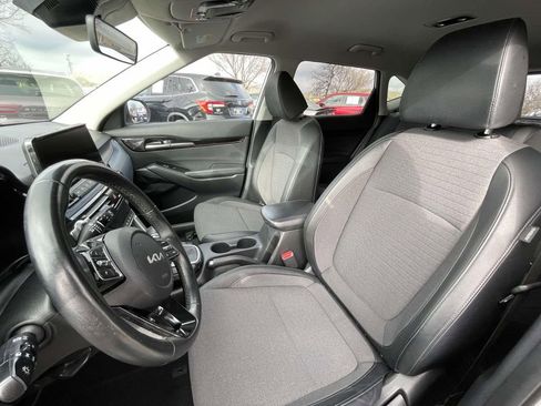 Used 2023 Kia Seltos S w/ Navigation Package image 27