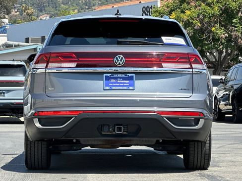 Used 2024 Volkswagen Atlas Cross Sport SE AWD/4WD image 4