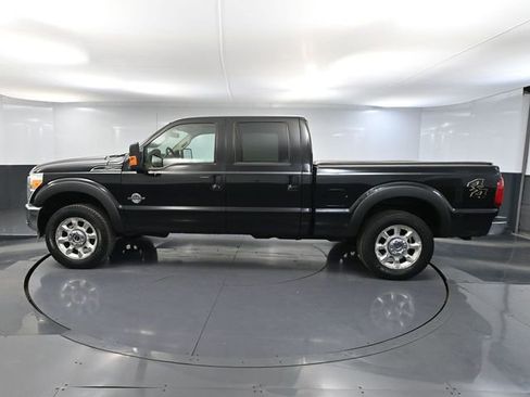 Used 2011 Ford F250 Lariat w/ Lariat Interior Pkg AWD/4WD image 9