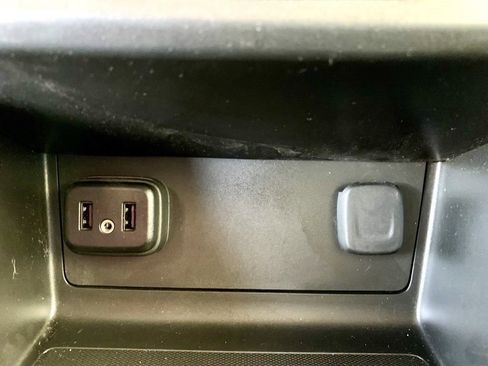 Used 2022 GMC Canyon AT4 image 41