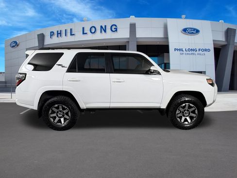 Used 2024 Toyota 4Runner TRD Off-Road Premium w/ Moonroof Package AWD/4WD image 6