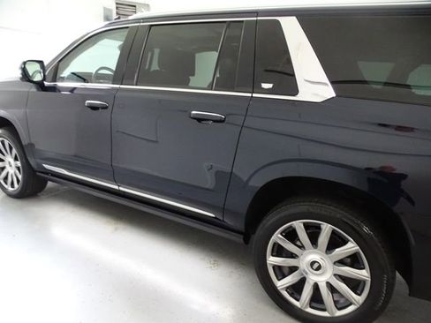 Certified 2024 Cadillac Escalade ESV Premium Luxury Platinum w/ LPO, Floor Liner Package AWD/4WD image 22