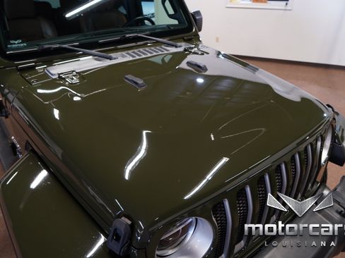Used 2022 Jeep Wrangler Unlimited Sahara w/ LED Lighting Group AWD/4WD image 14