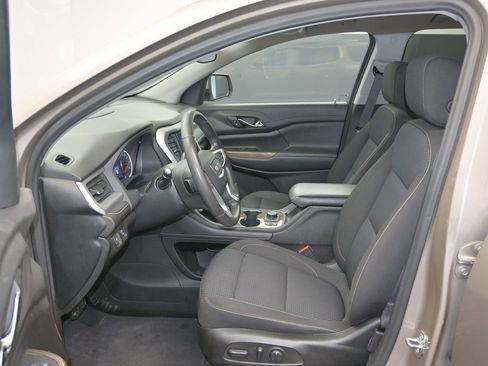 Used 2022 GMC Acadia SLE w/ Driver Convenience Package image 13