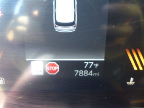 Used 2025 Kia Carnival EX FWD image 29