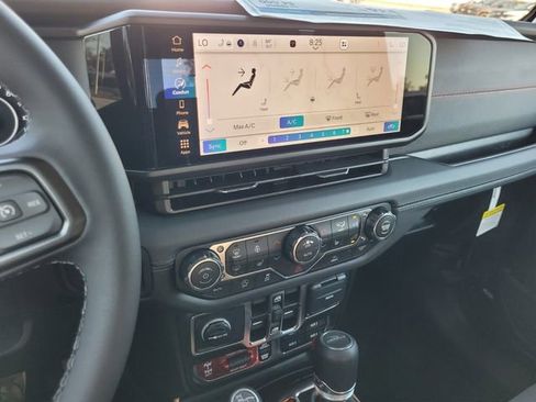 New 2026 Jeep Gladiator Rubicon image 24