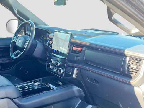 Used 2022 Ford Expedition Limited RWD image 32
