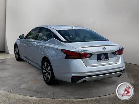 Used 2020 Nissan Altima 2.5 SL FWD image 5